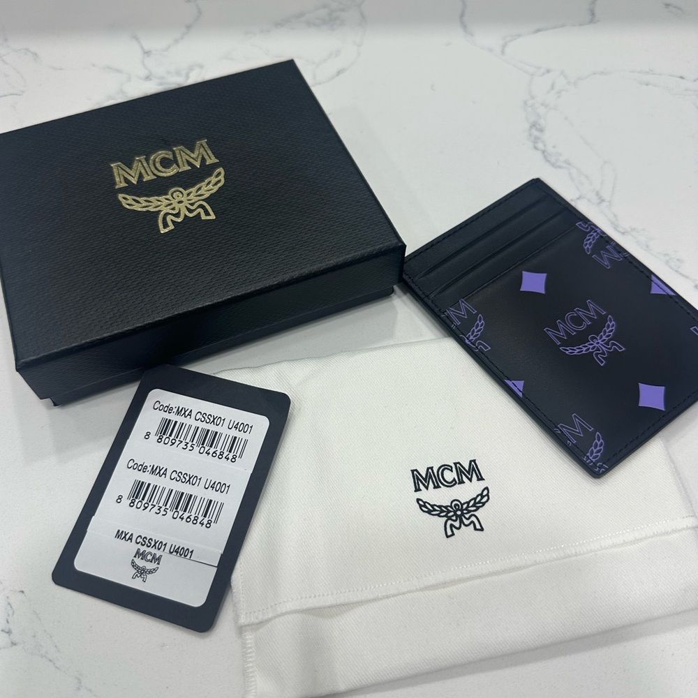 MCM Color Splash Logo Card Case Wallet ~NWT~ Boxed Purple